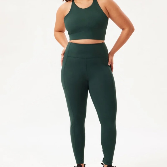 Girlfriend Collective Moss Compressive High-Rise Pocket Legging Size: Large - Picture 2 of 5